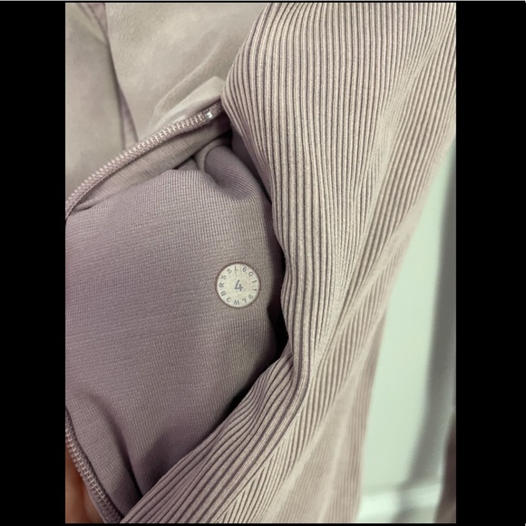 Lululemon zip up - Picture 4 of 4